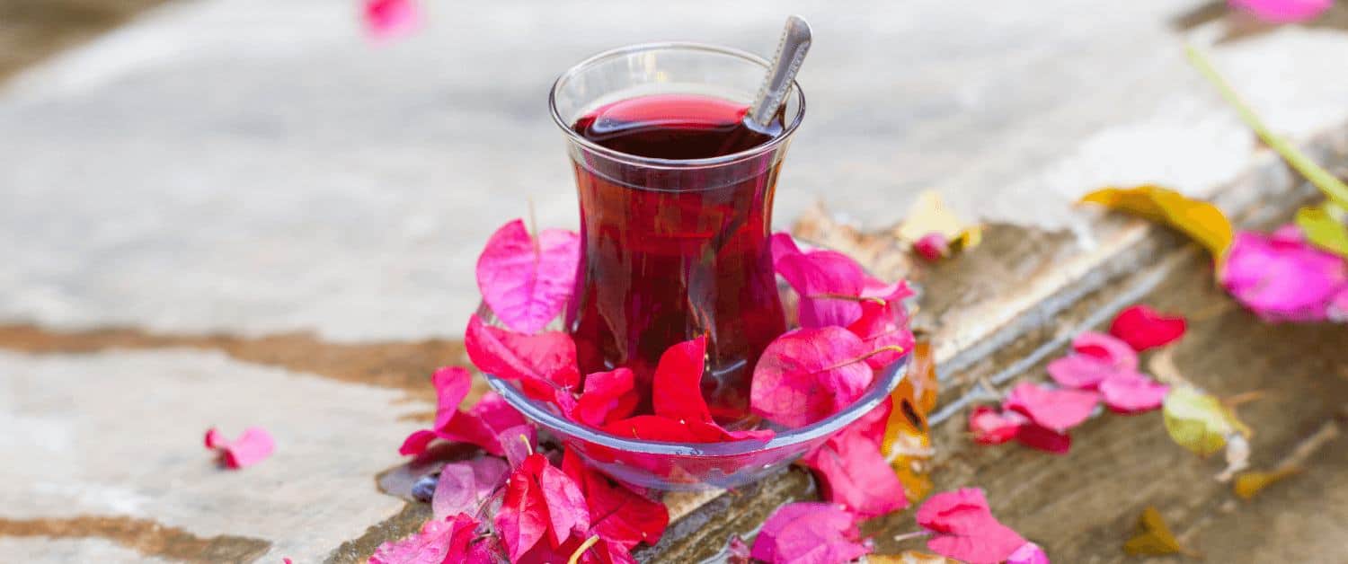 Kashmiri Chai-A cup of Kashmiri Kahwa